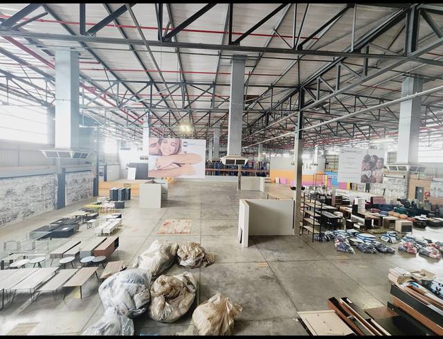 5,040M² WAREHOUSE TO LET IN COSMO BUSINESS PARK